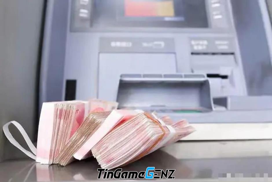 Người đàn ông rút tiền cây ATM bị mất 3 tỷ, ngân hàng không chịu trách nhiệm