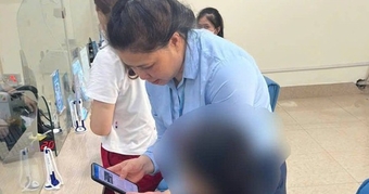 "Người phụ nữ quyết định dừng giao dịch 28 triệu đồng tại VietinBank sau cuộc trò chuyện bất ngờ"