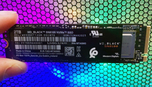 "Nhà Sản Xuất Cảnh Báo: Tốc Độ Ổ SSD Chơi Game Sẽ Không Có Sự Cải Thiện Đáng Kể Trong 5 Năm Tới!"