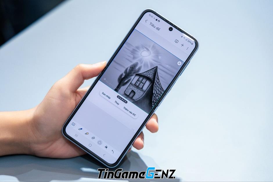 Nhật Ký Đêm Của Gen Z: Thư Giãn Với Galaxy Z Flip6