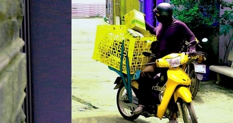 "Những Bí Mật Bất Ngờ Về Shipper: Cảnh Giác Trước Cuộc Lừa Đảo Liên Quan Đến Thông Tin Cá Nhân Của Bạn"