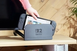 "Nintendo Switch 2: Đối thủ nặng ký trong cuộc đua máy console bán chạy nhất mọi thời đại"