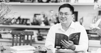 "Ông Hoàng Nam Tiến: Huyền Thoại Truyền Cảm Hứng trong Công Nghệ và AI"