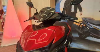 "Ra Mắt Vua Xe Ga 160cc Giá 46 Triệu Đồng: Thiết Kế Ấn Tượng và Trang Bị Hiện Đại - Liệu Honda Air Blade Có Bị Đe Dọa?"