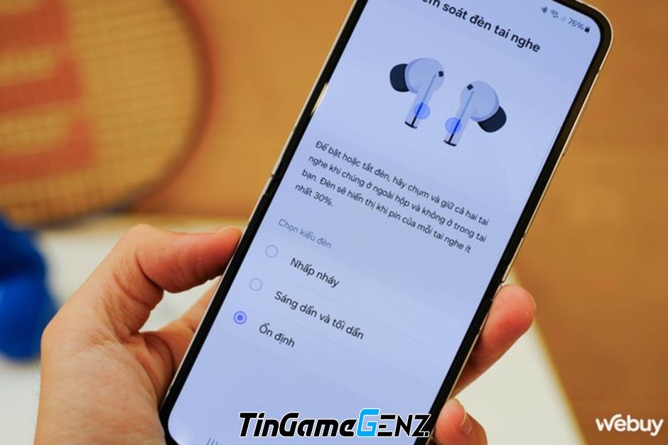 Samsung Galaxy Buds3 Series: Thiết kế mới, đèn LED, tích hợp AI, chỉ có In-ear trên phiên bản Pro