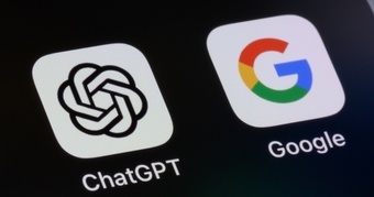 "Sếp Microsoft Tiết Lộ: Google Suýt Ra Mắt 