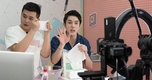 "Sinh Viên Livestream Bán Hàng và YouTuber Kiếm Trăm Triệu: Có Nên Lo Ngại Về Thuế?"