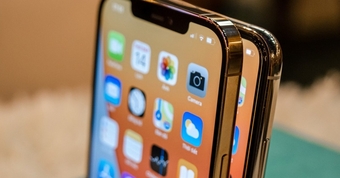 So sánh iPhone 12 và iPhone XS Max: Lựa chọn nào phù hợp dưới 9 triệu đồng?