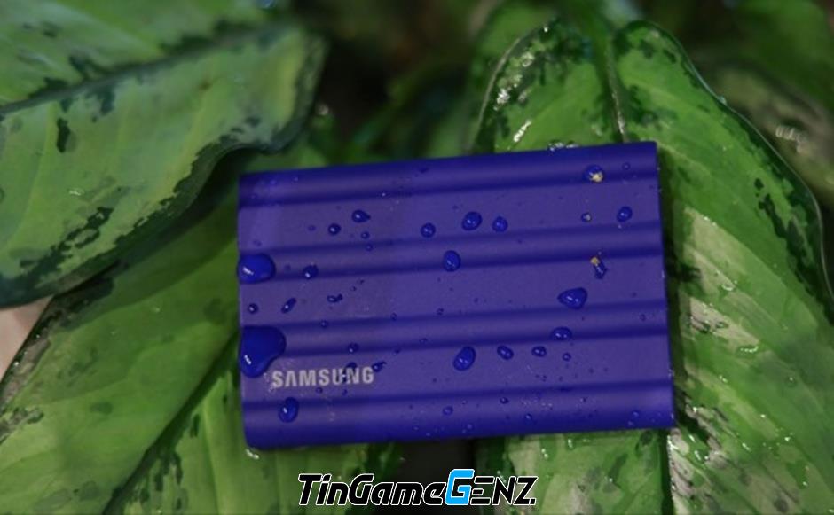 SSD Samsung T7 Shield - Dẫn game mọi nơi, bền bỉ ngay cả khi rơi