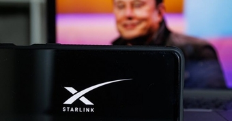 Starlink của Elon Musk mang Internet đến Amazon, nhưng gây nạn phụ thuộc vào phim 18+