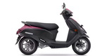 "Suzuki Ra Mắt Xe Máy Điện Quốc Dân Giá 30 Triệu: Đối Thủ Nặng Ký Của Honda Vision và Yamaha Janus"