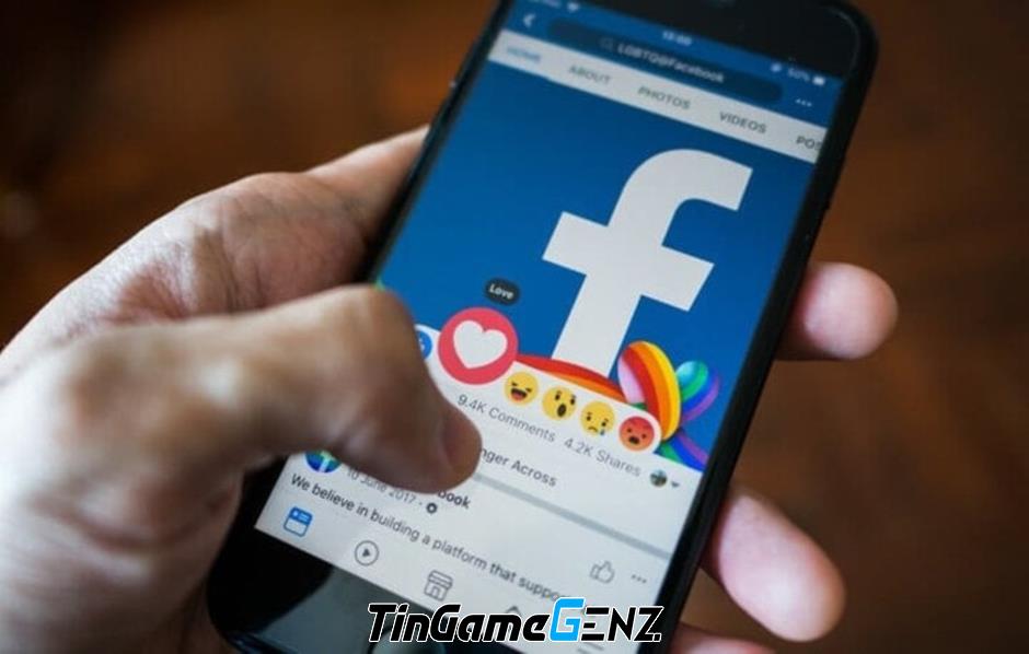 Tại sao Facebook hiển thị nội dung chúng ta quan tâm?