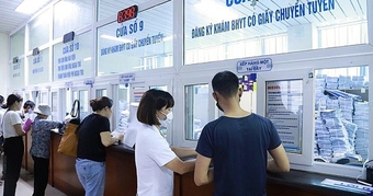 "Thẻ BHYT mới từ 15/8: Những Thay Đổi Quan Trọng Người Dân Cần Biết!"