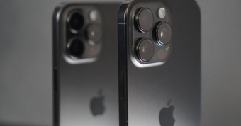"Thị Phần iPhone Vững Mạnh Giữa Lòng Thị Trường Đi Ngang: Bí Quyết Thành Công"