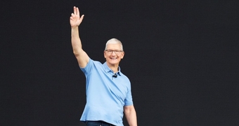 "Tim Cook: iPhone Không Tăng Giá Dù Apple Đóng Góp Gần 1 Tỷ USD Thuế"