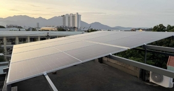 "Tính Toán Chi Phí và Tiết Kiệm Khi Lắp Đặt Hệ Thống Điện Mặt Trời 5kW: Bạn Sẽ Tiết Kiệm Được Bao Nhiêu?"