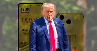 "Tổng thống Trump Công Bố Chiếc Điện Thoại Mạ Vàng Độc Đáo: Bước Đột Phá Trong Công Nghệ Sang Trọng"