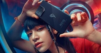 "Top Smartphone Pin Trâu Đáng Mua Nhất Đầu Năm 2025: Lựa Chọn Hoàn Hảo Cho Game Thủ"