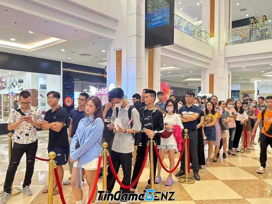 Viettel Store bán iPhone 15 tại Royal City trong 3 ngày.