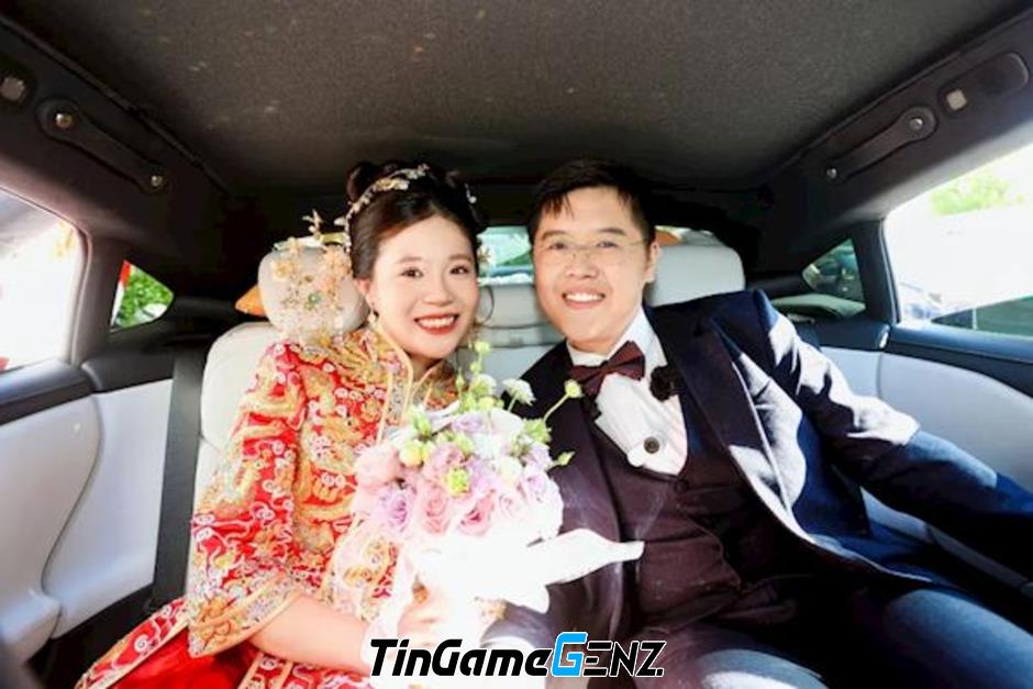 Xe hoa rước dâu Xiaomi SU7 khiến ai cũng phải ngước nhìn