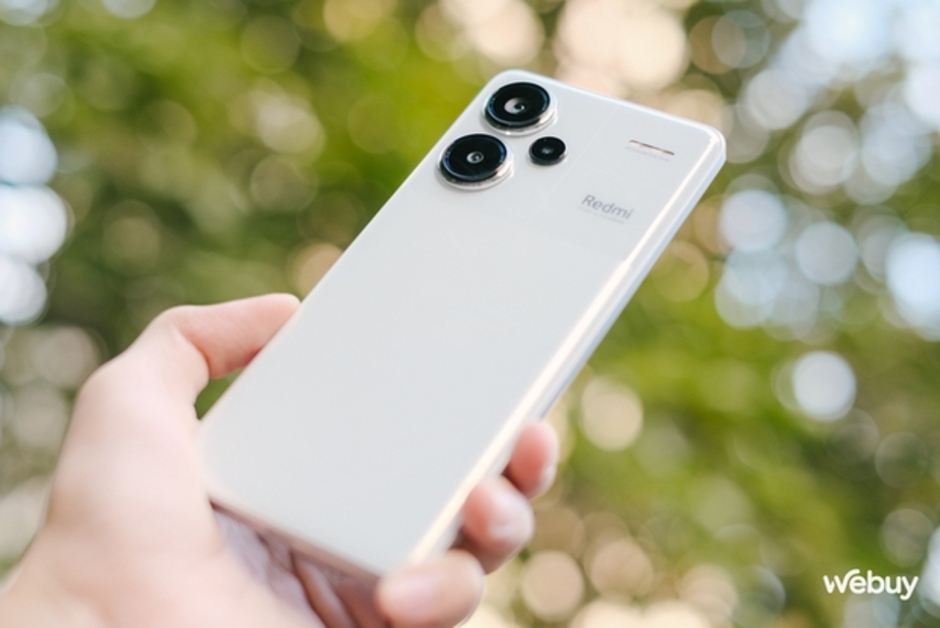 Xiaomi ra mắt smartphone giá dưới 7 triệu với màn hình cong, camera 200MP và sạc 120W, tương tự Galaxy S23 Ultra.