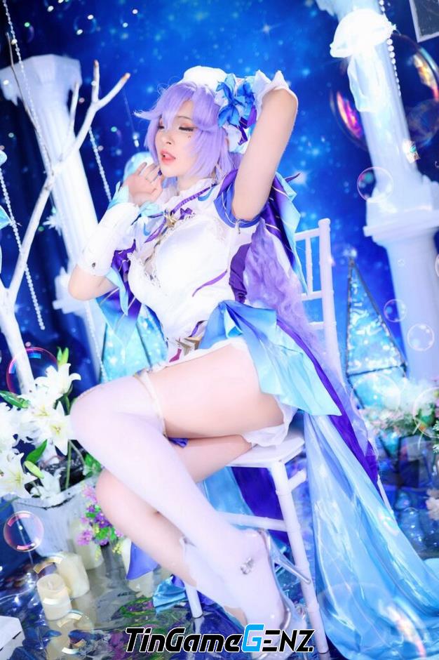 **Khám Phá Màn Cosplay Lôi Cuốn Nhân Vật Cantarella Từ Wuthering Waves Của Nữ Cosplayer Rina**