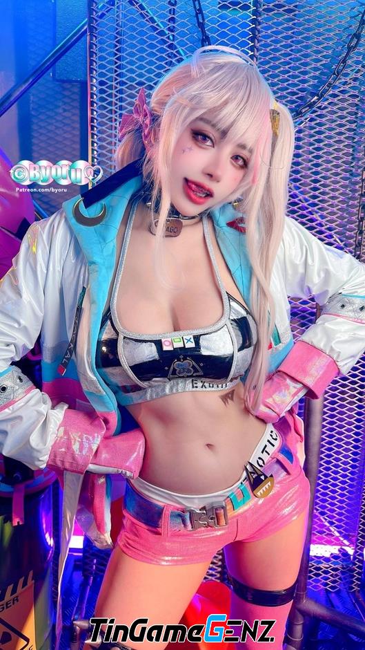 Bộ ảnh cosplay Jackal trong Goddess of Victory: Nikke của hotgirl Byoru