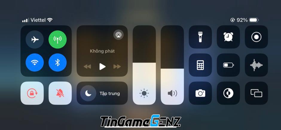 Chơi game liên tục trên iPhone 15 Pro Max: Cảm nhận về nhiệt độ máy.