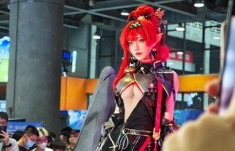 Cosplayer nữ YinLin gây sốt trên mạng xã hội với tạo hình cuốn hút