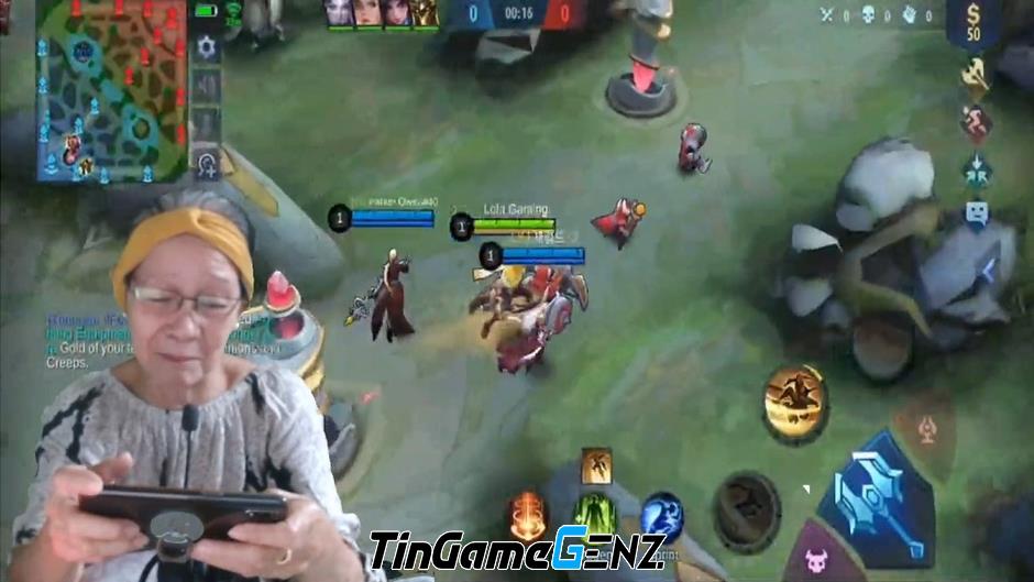 Cụ bà 74 tuổi làm streamer, đánh giá game MOBA Mobile Top 1 thế giới cực kỳ thú vị