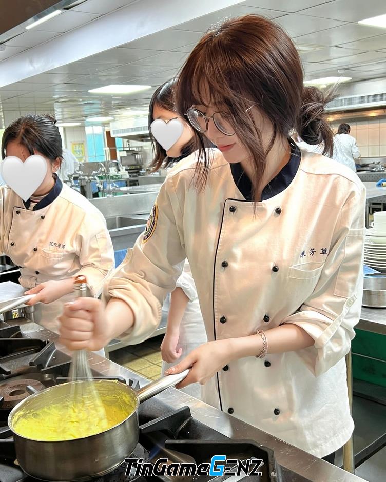 Đối Thủ Của Đối Thủ Của