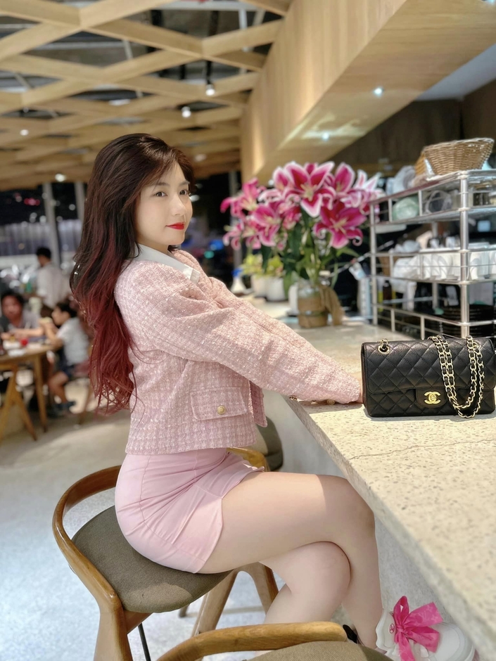 Hot girl công khai cuộc sống sau chia tay bạn trai streamer yêu 4 năm, có 