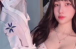 "Hot Girl Gây Bão Với Video Unbox Đẹp Mắt, Chán Các Tình Huống Cosplay Thông Thường!"