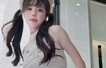 "Hot Girl Gây Sốt Với Xu Hướng Mới: Game Thủ Chao Đảo Trong Thế Giới Sôi Động, Tìm Kiếm Giây Phút Bình Yên"