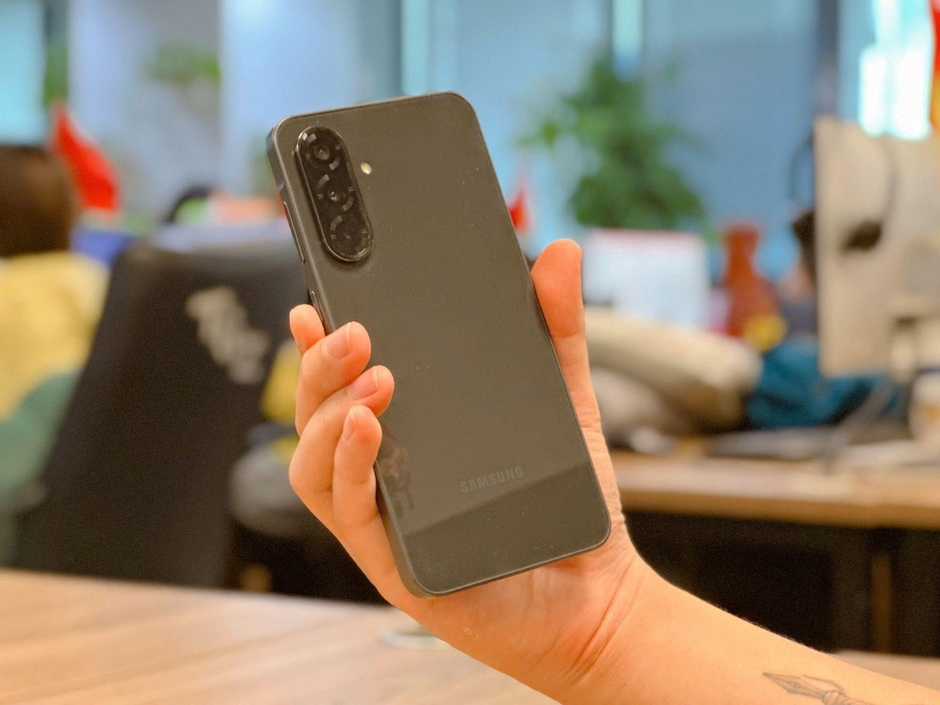 Khám Phá Galaxy A36 5G: Siêu Phẩm Mới Của Samsung Để Đem Đến Trải Nghiệm Game Tuyệt Vời Mùa Hè 2023!