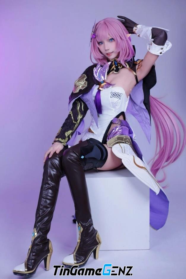 Khám Phá Nghệ Thuật Cosplay Đẹp Xuất Sắc Elysia Từ Honkai Impact 3rd Bên Chị Em Chiro