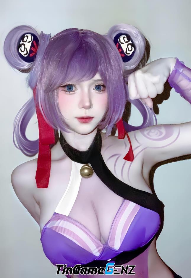Khám Phá Phiên Bản Thực Tế Đầy Kịch Tính Của Nữ Coser Nổi Tiếng Nhất Giới Game!