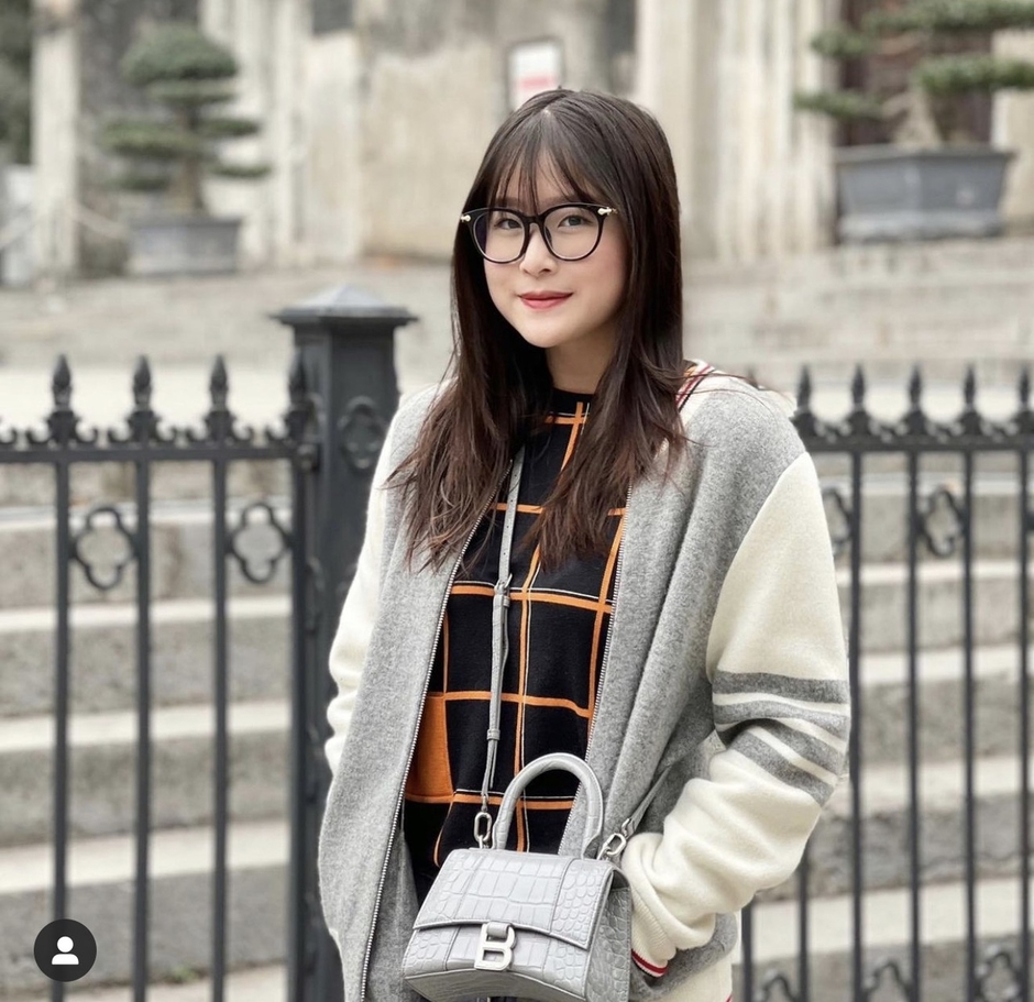 Khám Phá Sự Biến Hóa Đầy Gợi Cảm Của 