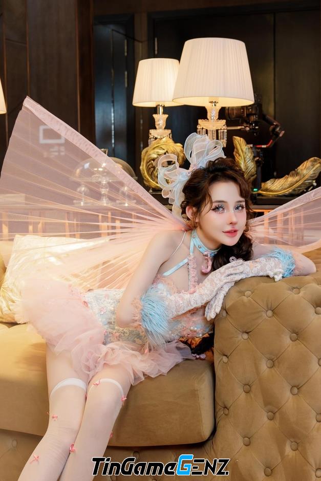 Ngân 98 Gây Sốt Trong Cộng Đồng Game Thủ Với Diện Mạo Gợi Cảm Đậm Chất Tướng Game Ngân 98 Gây Sốt Trong Cộng Đồng Game Thủ Với Diện Mạo Gợi Cảm Đậm Chất Tướng Game