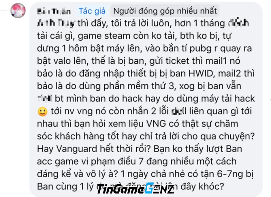 Người chơi game ở nhà nhận thông báo chí mạng