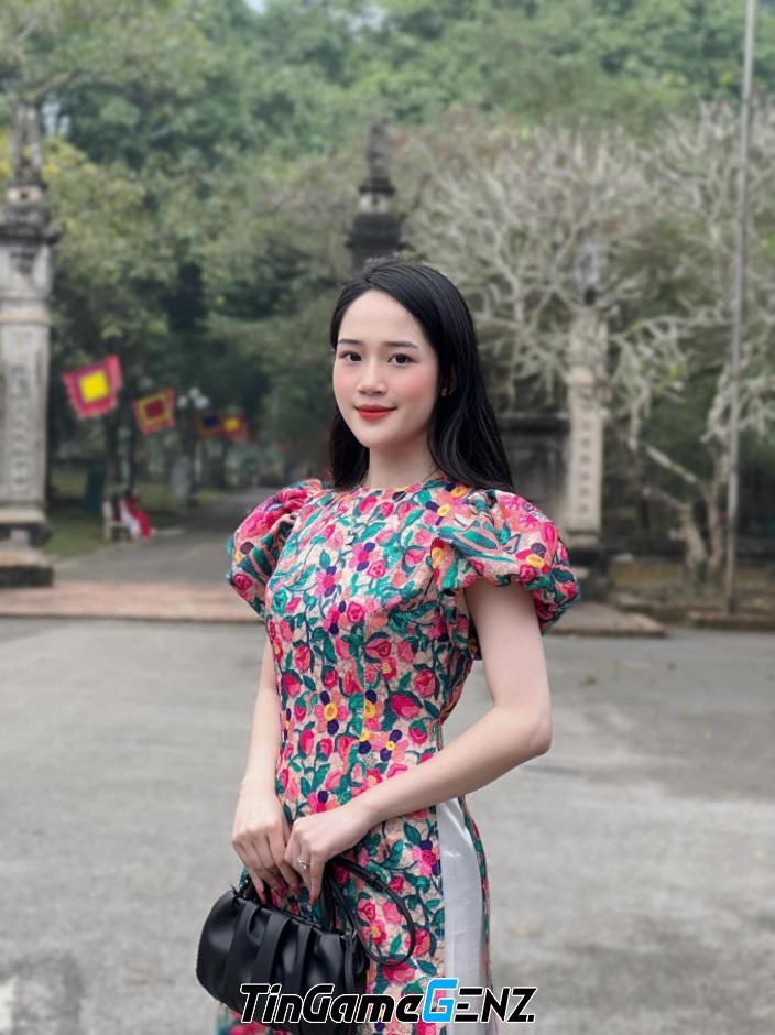 Nhan sắc gái xinh gây 