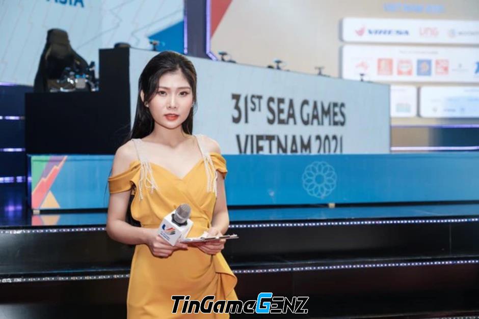 Nữ MC Esports 