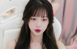 "Nữ Streamer Gặp Động Đất Khi Đang Live: Pha Xử Lý Kịch Tính Khiến Fan Lặng Người"
