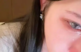 "Nữ Streamer Gây Sốc Với Chiêu Thức Xúc Động Để Tăng View, Nhận Quả Báo Đau Đớn!"