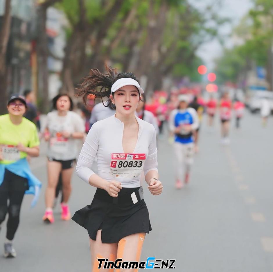 Nữ Thần Chạy Bộ: Hot Girl Đẹp Như Tranh Vạn Người Mê Không Tỳ Vết! Nữ Thần Chạy Bộ: Hot Girl Đẹp Như Tranh Vạn Người Mê Không Tỳ Vết!