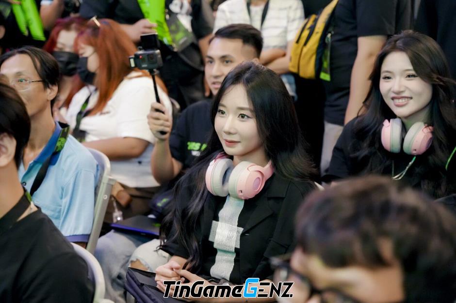 Razer cùng tăng cường đội hình Esports với Team Flash Việt Nam