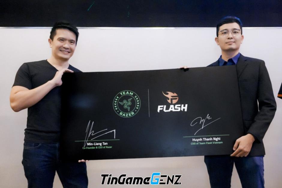 Razer cùng tăng cường đội hình Esports với Team Flash Việt Nam