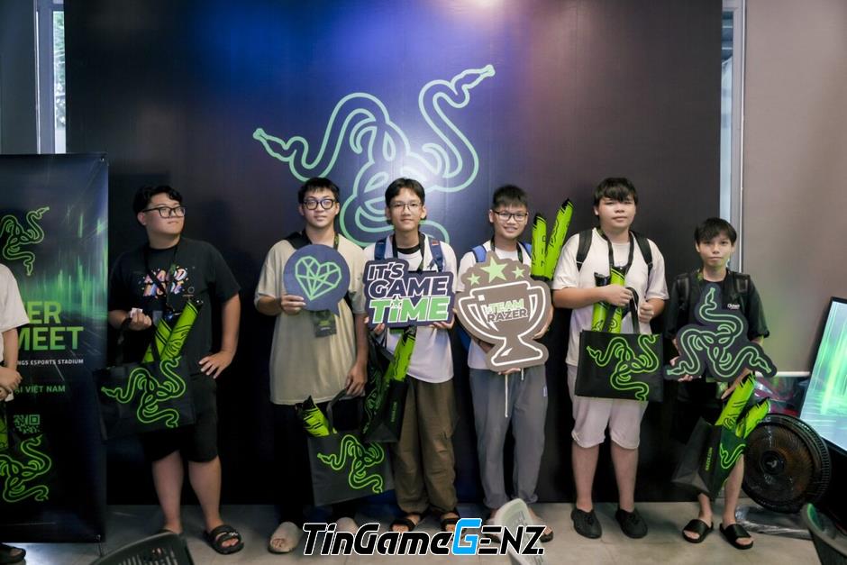 Razer cùng tăng cường đội hình Esports với Team Flash Việt Nam