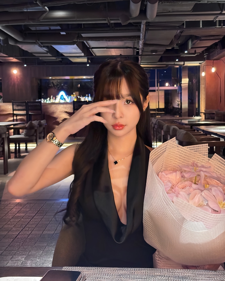 Tammy Phạm Gây Chấn Động Ngày Hè Với Bộ Ảnh Nhan Sắc Nổi Bật và Đường Cong Tammy Phạm Gây Chấn Động Ngày Hè Với Bộ Ảnh Nhan Sắc Nổi Bật và Đường Cong