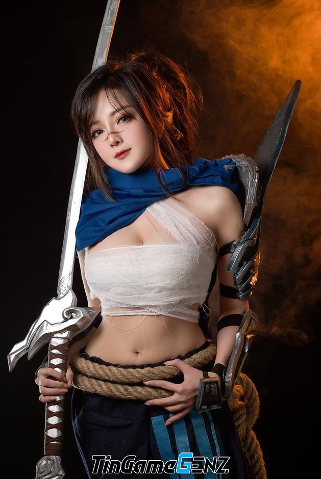 Thánh nữ cosplay tái xuất, fan nam vẫn mê mẩn như ngày xưa